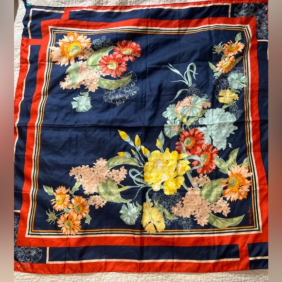 Johnny Was silk scarf - Picture 6 of 9